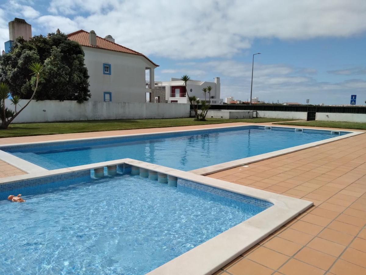 Palmeiras Apartement - T1 Com Piscina Baleal Eksteriør billede