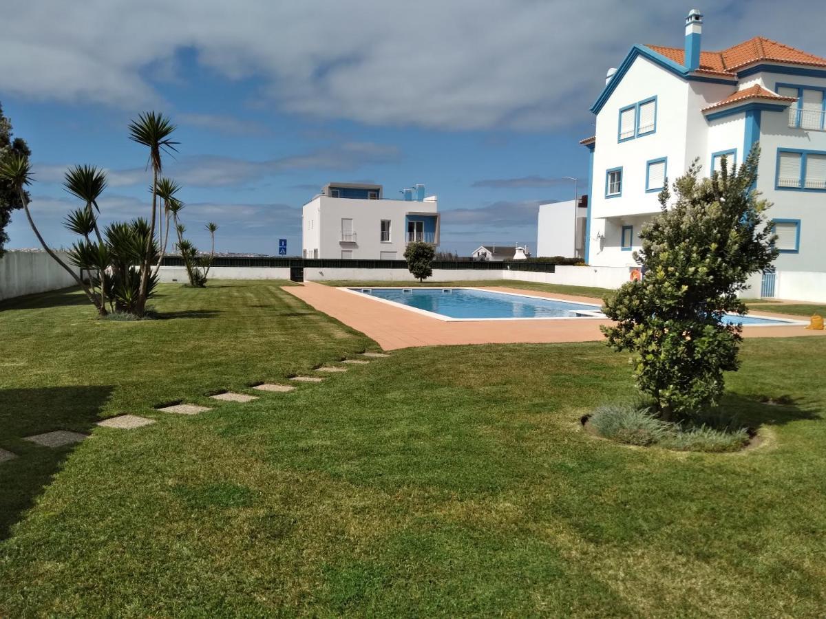 Palmeiras Apartement - T1 Com Piscina Baleal Eksteriør billede